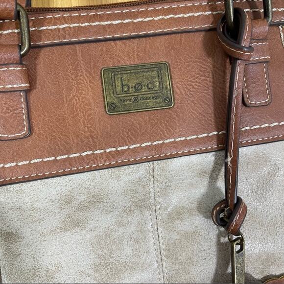 BOC Purse. In excellent condition, minor ding on one corner. - Picture 2 of 12